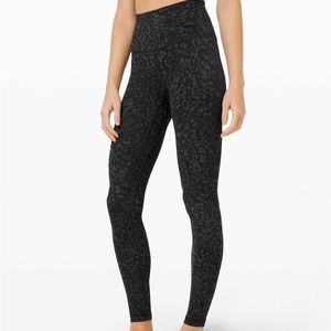 LULULEMON ALIGN PANT 28” BLACK CAMO SZ 4